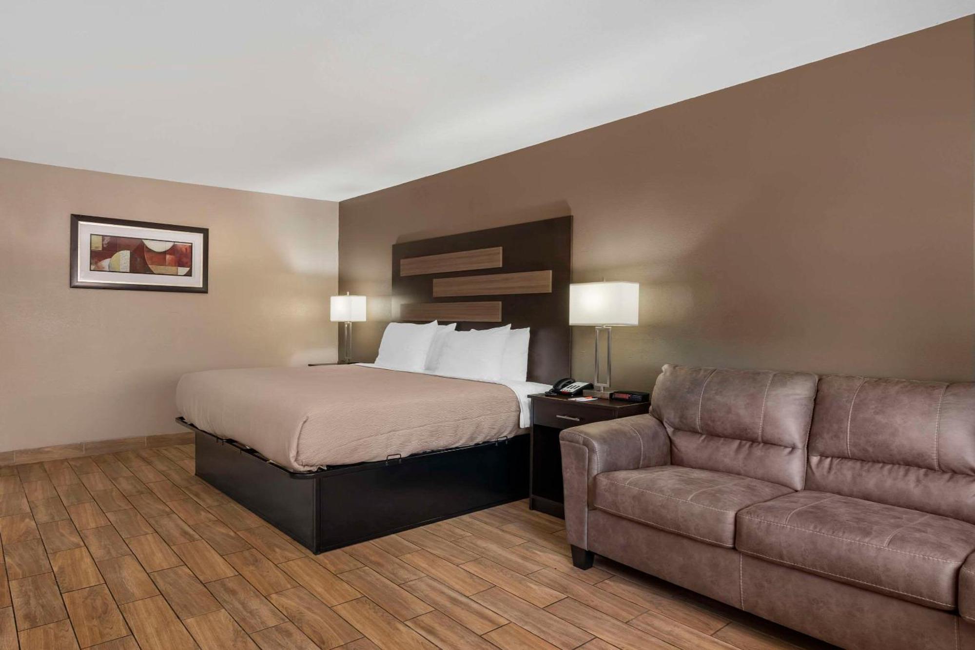 Quality Inn & Suites New Boston Exterior photo